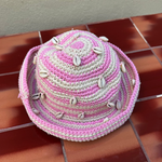 KABE SHOP INC handmade crochet hat in pink and beige with decorative sea shells, artisanal Tulum design