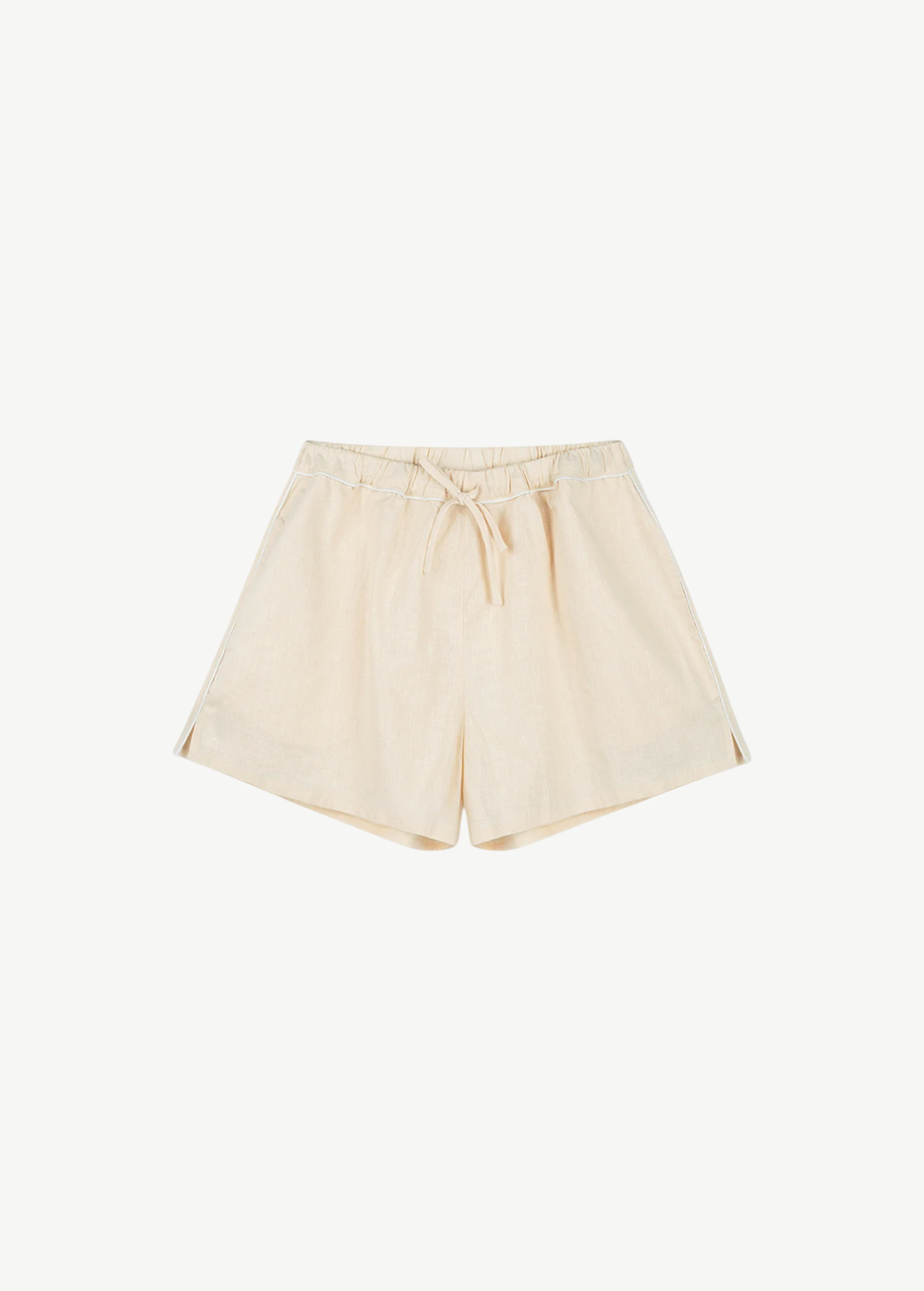 KABE SHOP INC Shea hemp blend shorts in cream with white piping, elastic drawstring waistband, and split hem detail.