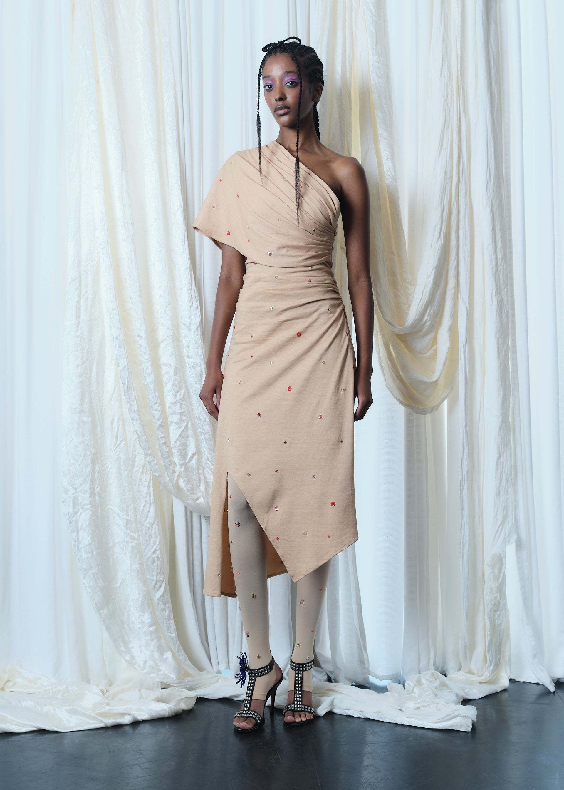 Draped T-Shirt Dress with Beadwork + Mirrors M / Beige