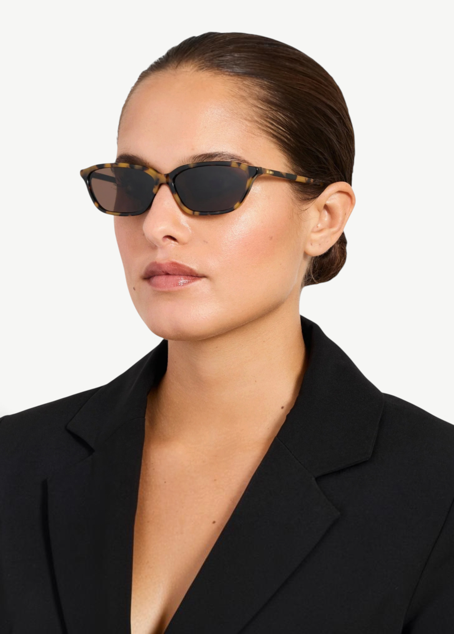 KABE SHOP INC Libby sunglasses with angular tortoiseshell acetate frames and brown lenses worn by a woman