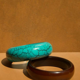 KABE SHOP INC resin bangle set featuring a turquoise crackle finish bracelet and a solid dark brown bangle