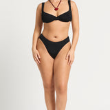 Olivia Brief